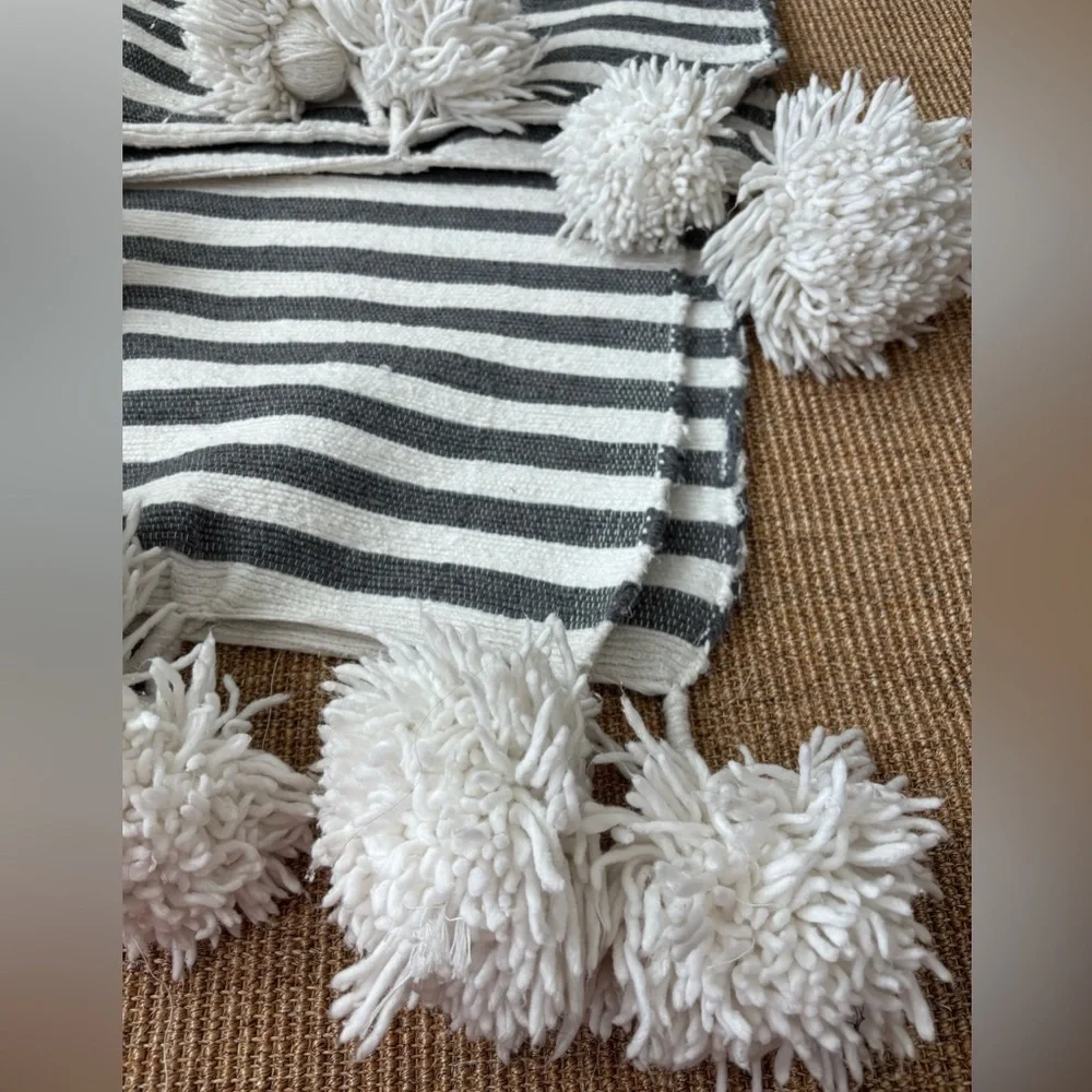 Handwoven Moroccan Soft Blanket with Pom Poms and Tassels - Boho Throw Blanket